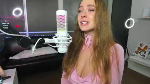 Angel online show from December 14, 2024, 9:24 pm