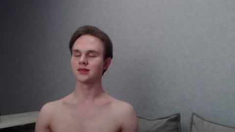 Angel online show from March 1, 2025, 3:38 pm