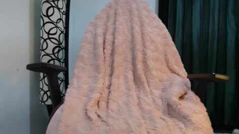 Snapshot of angels_chat chatting on December 16, 2025, 4:50 am ivanna online show from December 16, 2025, 4:50 am