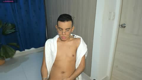 Snapshot of angels_doll chatting on October 28, 2025, 1:20 am angels_doll online show from October 28, 2025, 1:20 am