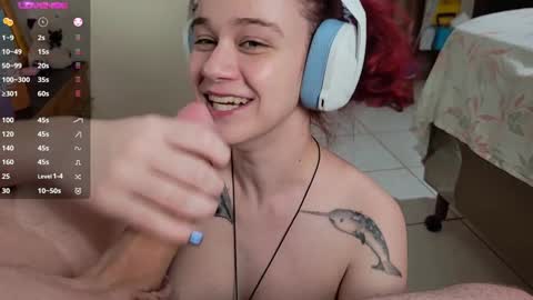 Snapshot of angels_fuck chatting on January 11, 2025, 12:22 am Chau Mist online show from January 11, 2025, 12:22 am