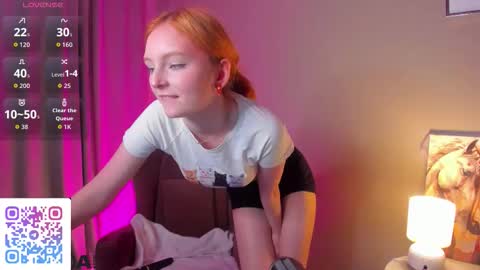 Snapshot of angelwise chatting on November 5, 2025, 3:06 am angelwise online show from November 5, 2025, 3:06 am