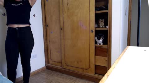 Angelyxs online show from September 27, 2025, 7:19 pm