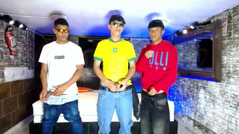 anghelytos online show from October 25, 2025, 9:42 pm