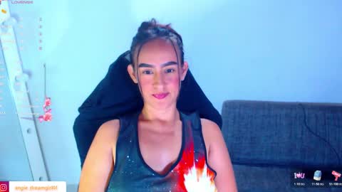 Snapshot of angie_dreamgirl chatting on February 25, 2026, 12:31 am IG angie dreamgirl01 online show from February 25, 2026, 12:31 am