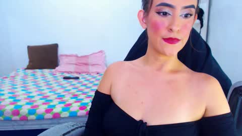 Snapshot of angie_dreamgirl chatting on May 28, 2026, 2:31 am IG angie dreamgirl01 online show from May 28, 2026, 2:31 am