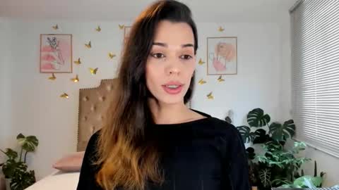 Snapshot of angie_modelo chatting on February 22, 2026, 8:18 pm Anabella online show from February 22, 2026, 8:18 pm