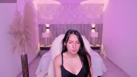 Snapshot of angie_smith_x chatting on March 5, 2026, 3:13 am angie_smith_x online show from March 5, 2026, 3:13 am