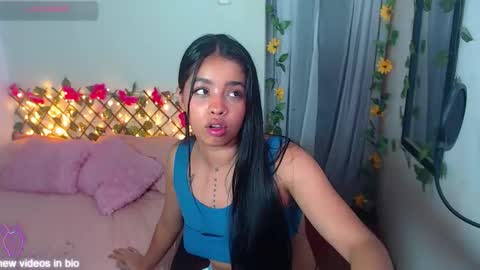 Angie y Andres online show from October 27, 2025, 11:52 pm