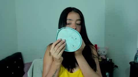 Angie y Andres online show from June 23, 2026, 12:36 pm