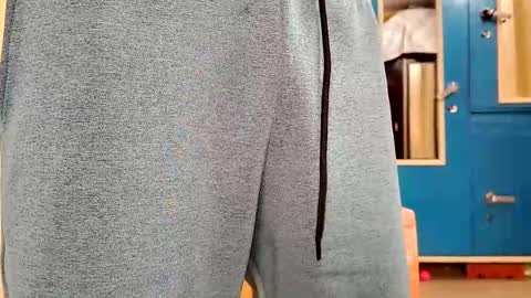 Snapshot of angryagent198 chatting on February 4, 2026, 2:06 am Tutu22 online show from February 4, 2026, 2:06 am