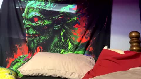 angusbone01 online show from December 18, 2024, 2:21 am