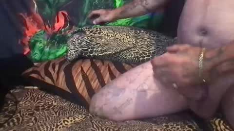 angusbone01 online show from November 29, 2025, 8:12 pm