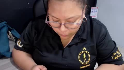 angy online show from November 10, 2025, 8:52 pm