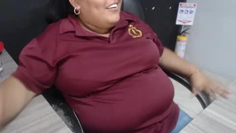 Snapshot of angy_ro12 chatting on May 20, 2026, 8:37 pm angy online show from May 20, 2026, 8:37 pm