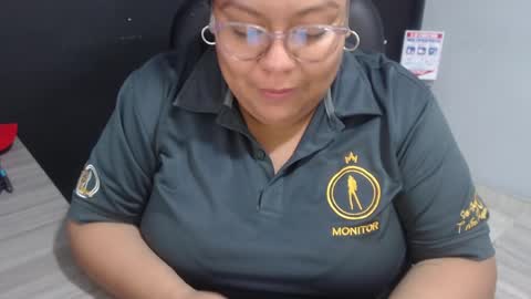 Snapshot of angy_ro12 chatting on May 23, 2026, 8:02 pm angy online show from May 23, 2026, 8:02 pm