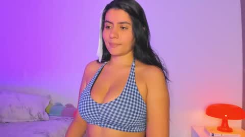 Snapshot of ani_mila chatting on November 29, 2025, 10:46 pm Ani online show from November 29, 2025, 10:46 pm