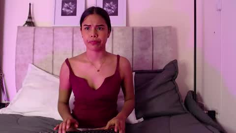     online show from November 1, 2025, 7:16 pm