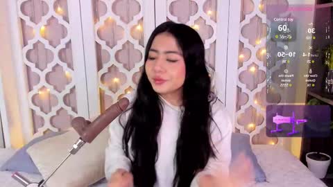 aniie_west online show from February 17, 2025, 12:16 pm