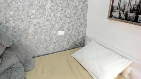 Snapshot of anika_h chatting on March 6, 2026, 12:01 pm anika_h online show from March 6, 2026, 12:01 pm