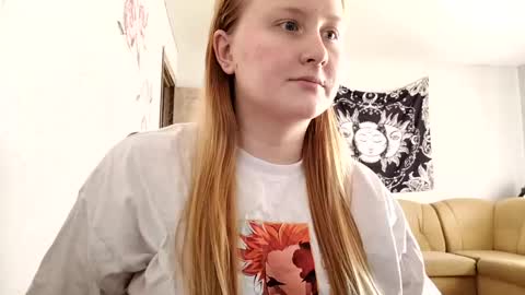 Snapshot of anika_lipps chatting on September 20, 2025, 2:07 pm Anika online show from September 20, 2025, 2:07 pm
