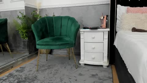 anissia teaser online show from January 18, 2025, 11:21 am