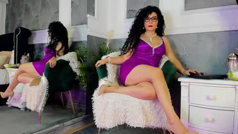 anissia teaser online show from February 4, 2025, 5:31 am