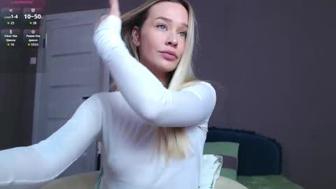 anita_delicious online show from October 20, 2025, 9:54 am