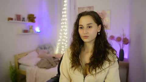 Anita Grey online show from September 27, 2025, 6:57 pm