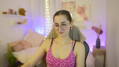 Anita Grey online show from December 21, 2025, 7:21 pm