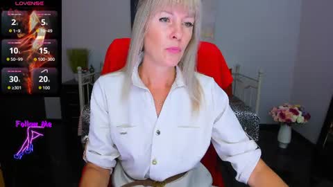 Snapshot of anita_tayson chatting on July 15, 2026, 6:29 am Anita online show from July 15, 2026, 6:29 am