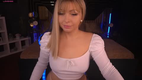 Anita online show from February 5, 2025, 3:20 pm