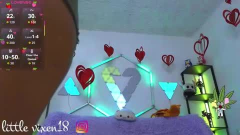 anitta_palmer online show from May 27, 2026, 5:37 am