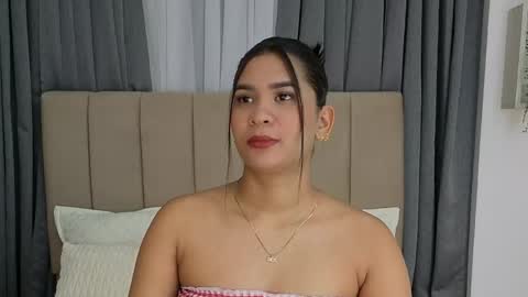 Snapshot of anittafoxx chatting on May 1, 2026, 9:19 pm anittafoxx online show from May 1, 2026, 9:19 pm