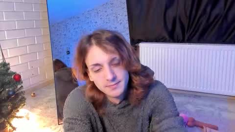 Snapshot of anjella_botton chatting on February 5, 2026, 6:45 pm Angel online show from February 5, 2026, 6:45 pm