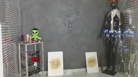 Hello My name is NaiaraPv is OPEN online show from May 25, 2026, 1:06 pm