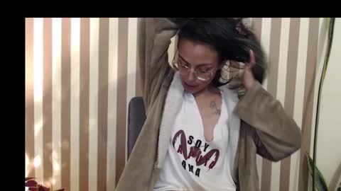 Snapshot of anmaadler chatting on January 17, 2025, 12:53 am Anma Adler online show from January 17, 2025, 12:53 am