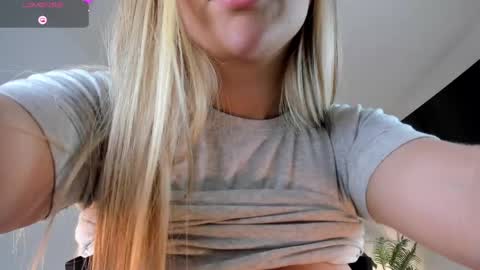 Ann online show from May 19, 2026, 1:56 am