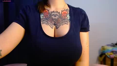 Snapshot of ann_mikele chatting on February 11, 2025, 8:10 pm Ann online show from February 11, 2025, 8:10 pm