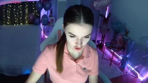 Snapshot of ann_woood chatting on March 9, 2026, 6:50 am ann_woood online show from March 9, 2026, 6:50 am