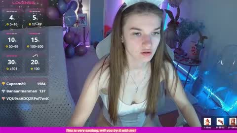 Snapshot of ann_woood chatting on March 26, 2026, 8:03 pm ann_woood online show from March 26, 2026, 8:03 pm