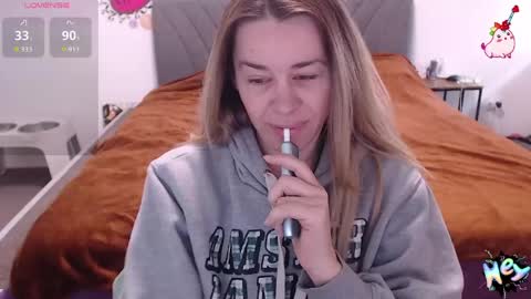 Anadirectgirl online show from May 30, 2026, 8:00 am