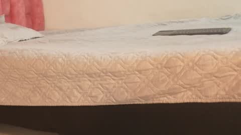 anna_beneet online show from September 24, 2025, 3:15 pm