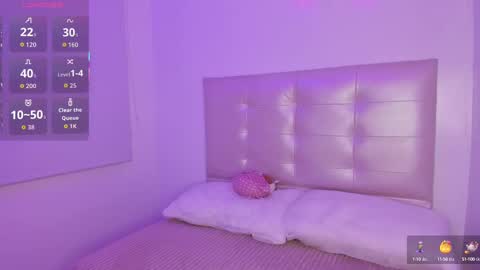 Snapshot of anna_blade_ chatting on September 17, 2025, 2:41 pm ANNA online show from September 17, 2025, 2:41 pm