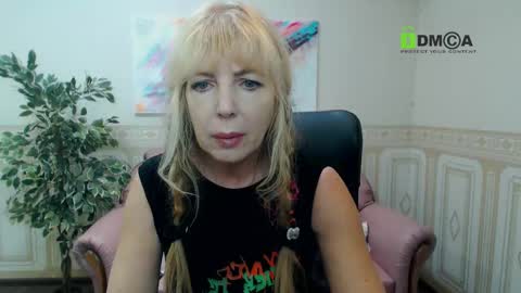 Snapshot of anna_ditrih chatting on December 5, 2024, 12:44 pm Anna Ditrih online show from December 5, 2024, 12:44 pm