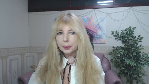 Snapshot of anna_ditrih chatting on January 22, 2025, 12:27 pm Anna Ditrih online show from January 22, 2025, 12:27 pm