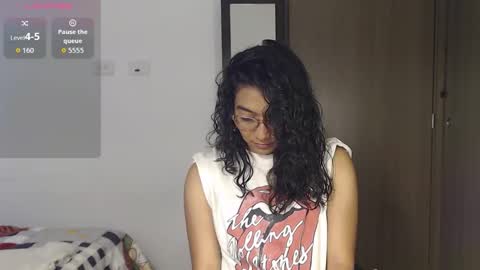 Anna online show from December 3, 2025, 2:26 pm