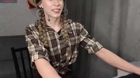 Snapshot of anna_inheart chatting on March 1, 2026, 3:03 pm Anna online show from March 1, 2026, 3:03 pm