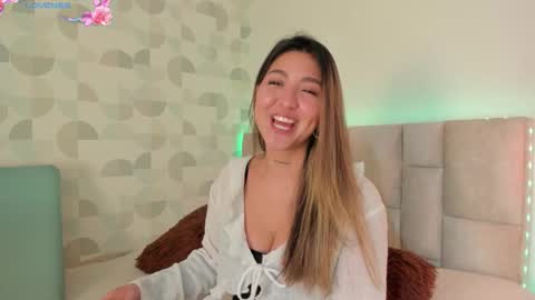 Ana Lucia online show from September 22, 2025, 7:16 pm