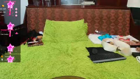 Snapshot of anna_lwice chatting on October 24, 2025, 7:49 am Ana   online show from October 24, 2025, 7:49 am